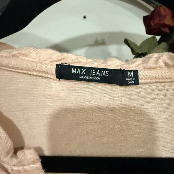 Max Jeans Pink Sleeveless Embellished Blouse size medium - Picture 3 of 7